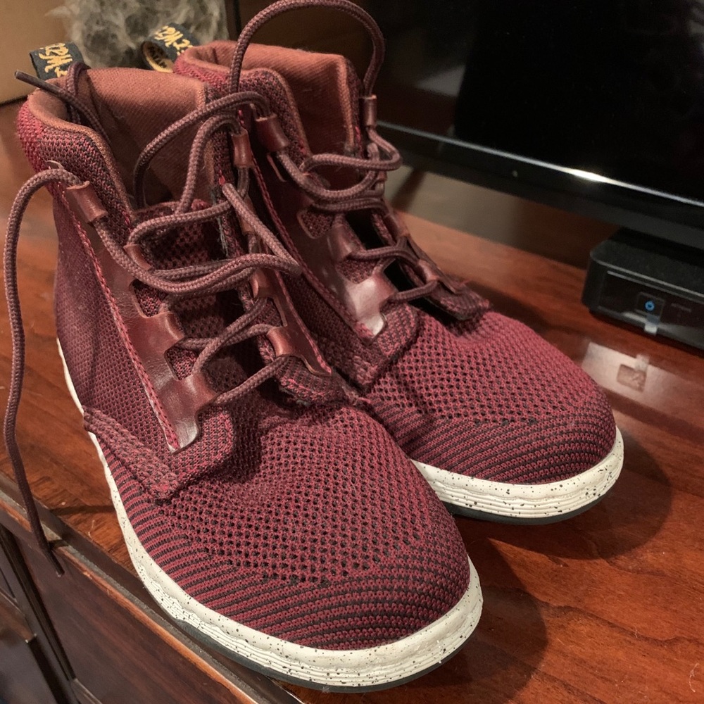 Dr. Martens sneaker boot